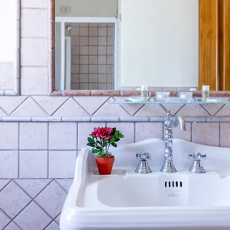 Montevecchio Hotel apartamentowy Montopoli in Val dʼArno