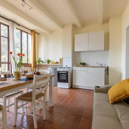 Montevecchio Hotel apartamentowy Montopoli in Val dʼArno