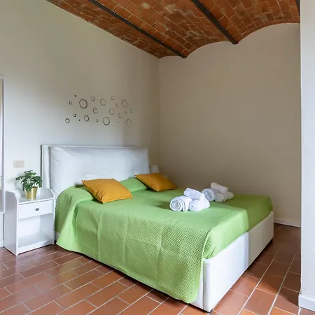 Montevecchio Hotel apartamentowy Montopoli in Val dʼArno