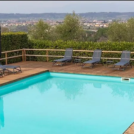 Aparthotel Montevecchio Montopoli in Val dʼArno